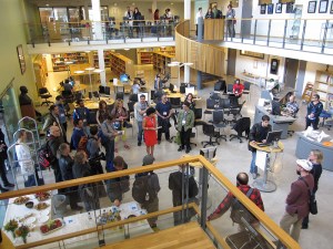 Big crowds at Bergen University Library for the exhibition opening at ELO 2015.